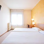 La Perla Hotel 2*