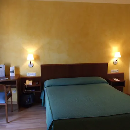 La Perla מלון 2*