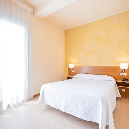 Hotel La Perla 2*